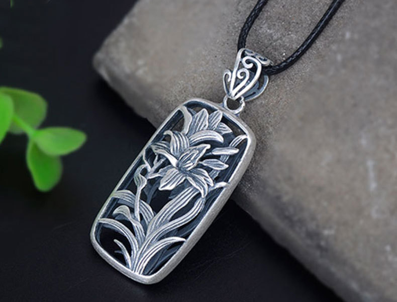 女款镂空水仙花纯银吊坠 990足银挂件复古纯手工挂坠饰品送女友