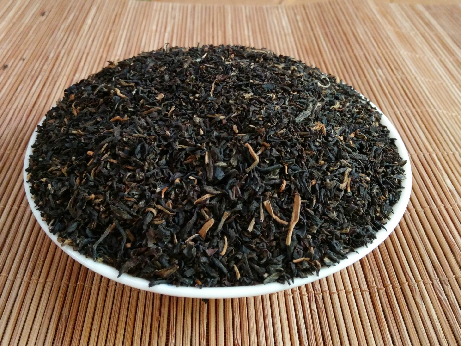 厂家批发凤庆滇红散茶 红茶碎 奶茶原料茶 咖啡奶茶店专用茶叶