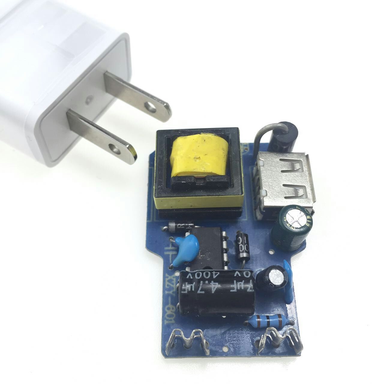 充电器ic_厂家直销 7100手机充电器 ic足1a ic方案恒流恒压带保护电源