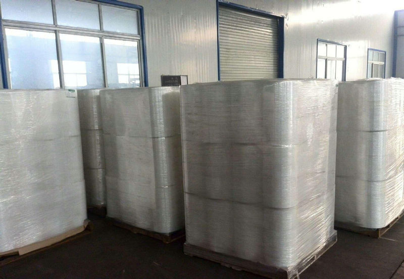 厂家直销pe缠绕膜拉伸膜 pe包装膜缠绕膜50cm拉伸缠绕膜可定制