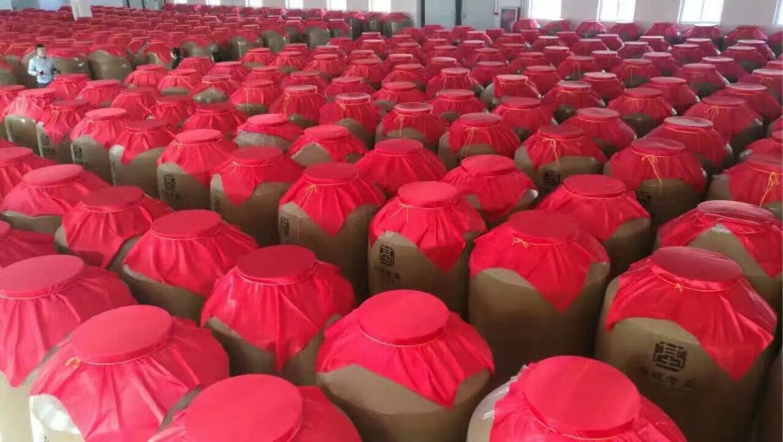 原来酒坛是这样封口的