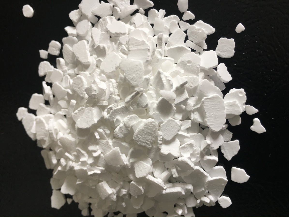 厂家供应工业级片状氯化钙 干燥剂氯化钙片状 氯化钙