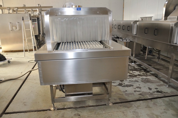 隧道式洗碗机,不加任何洗洁精能洗干净?