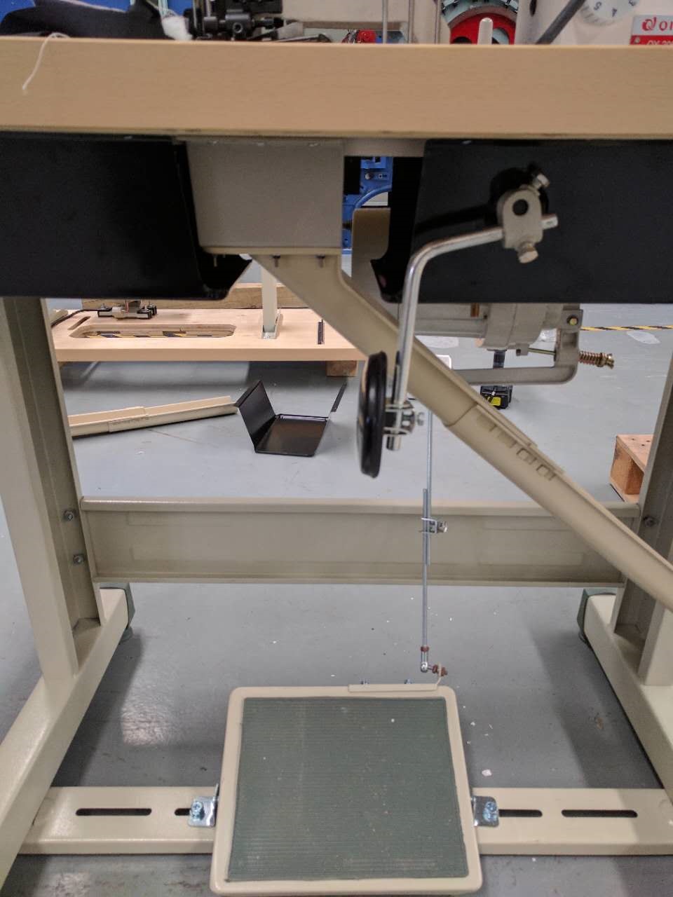 被子包边机 切包一体棉被包边机 被胎包边机 网套床垫缝纫机直销