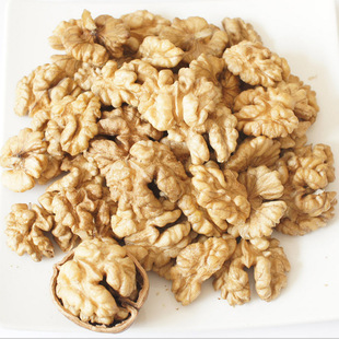 2018新货野生干核桃 孕妇老人小孩专用 产地直供 批发核桃