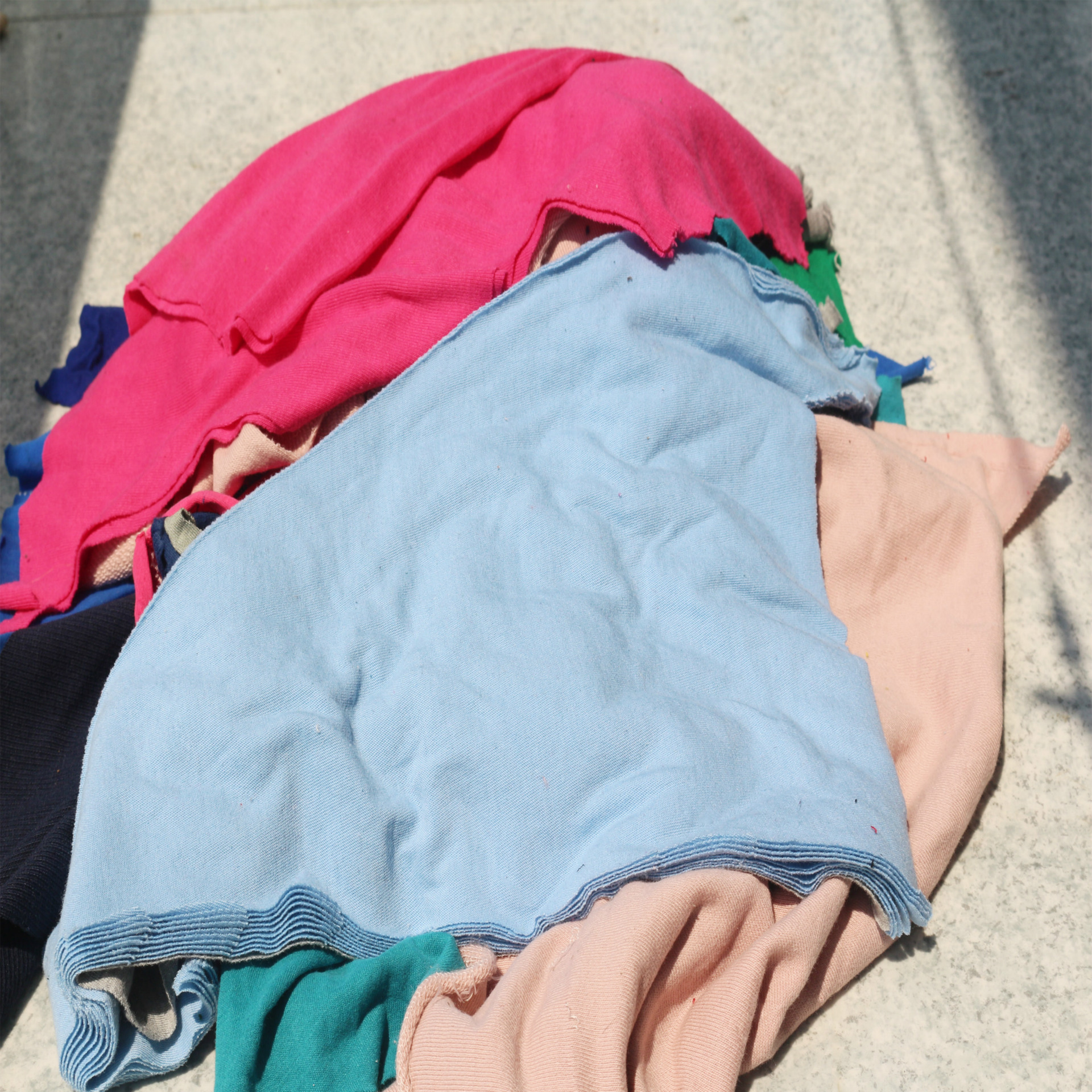 白色杂色擦机布工业花抹布 棉废旧布头碎布 白破布吸水吸油