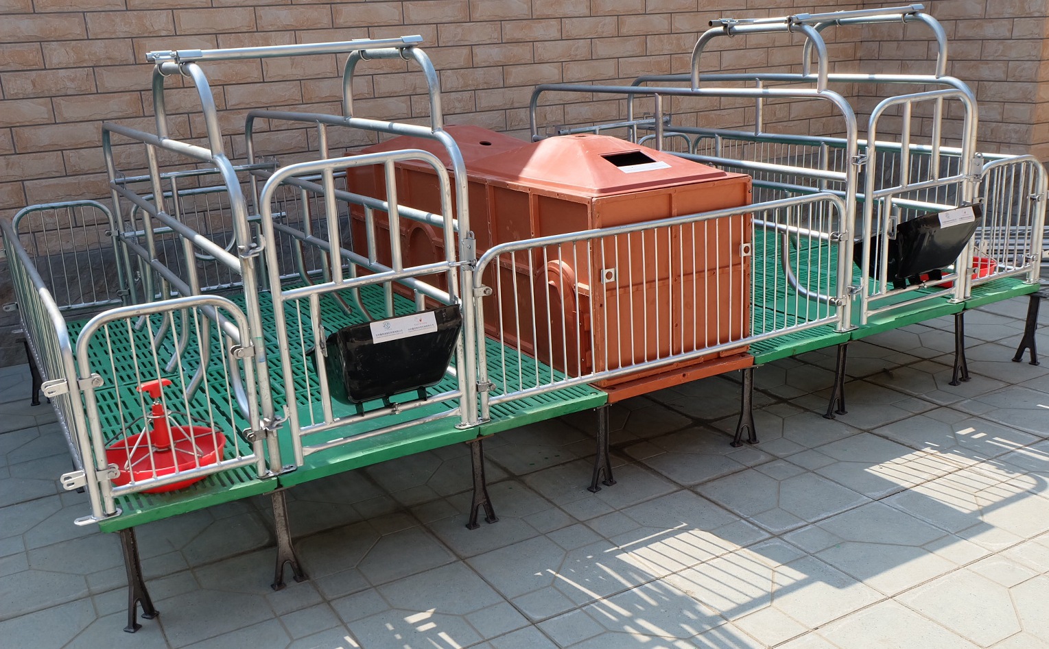 养猪场用bmc漏缝板保育板复合漏粪板厂家直销 产床地板定位栏地板