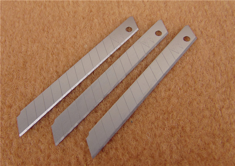 小号刀片美工刀片 壁纸裁纸刀片9mm介刀 办公用品优质小刀片批发