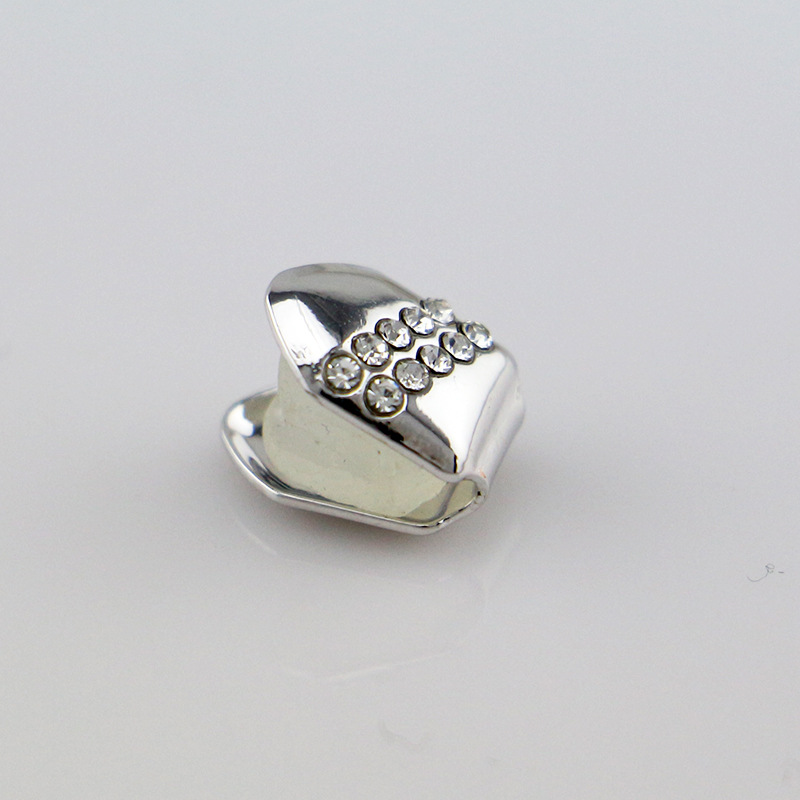 hip hop 18k电镀镶钻单颗金属牙套男女适用嘻哈牙套吸血鬼假牙