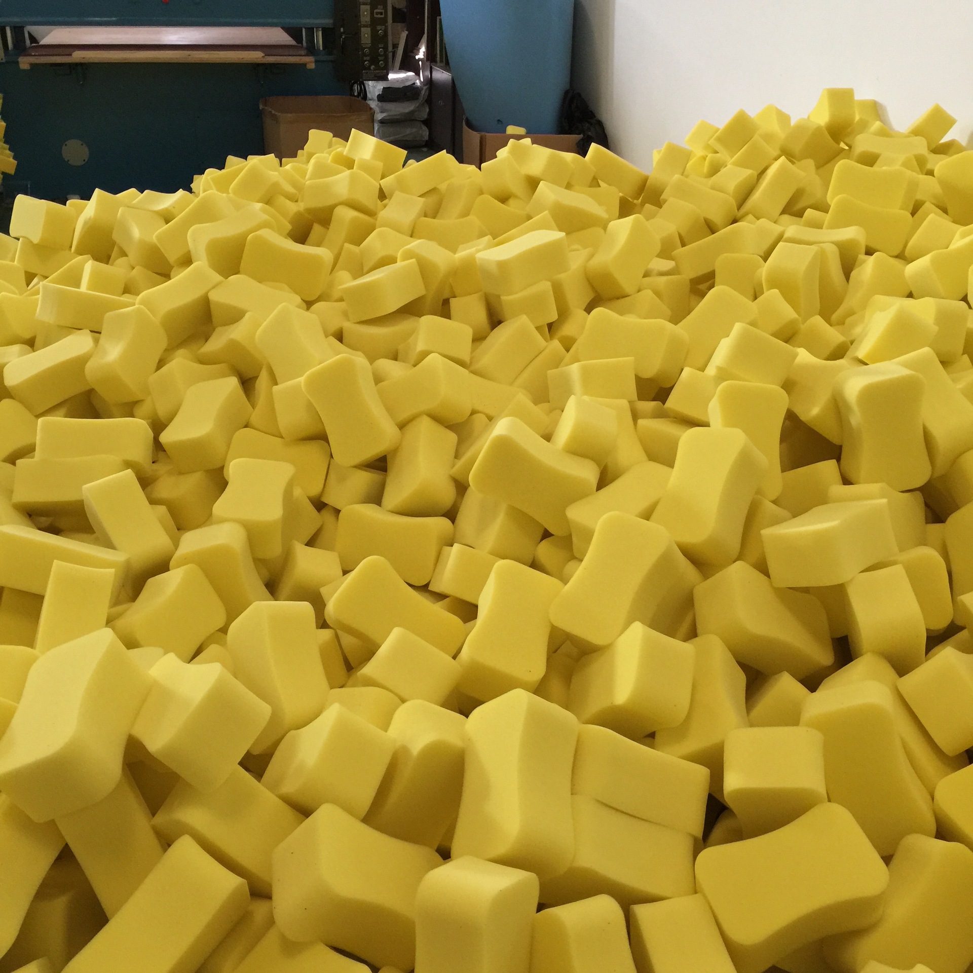 高密度海绵汽车清洗用品洗车海绵大号 8字蜂窝海绵 擦车海绵吸水