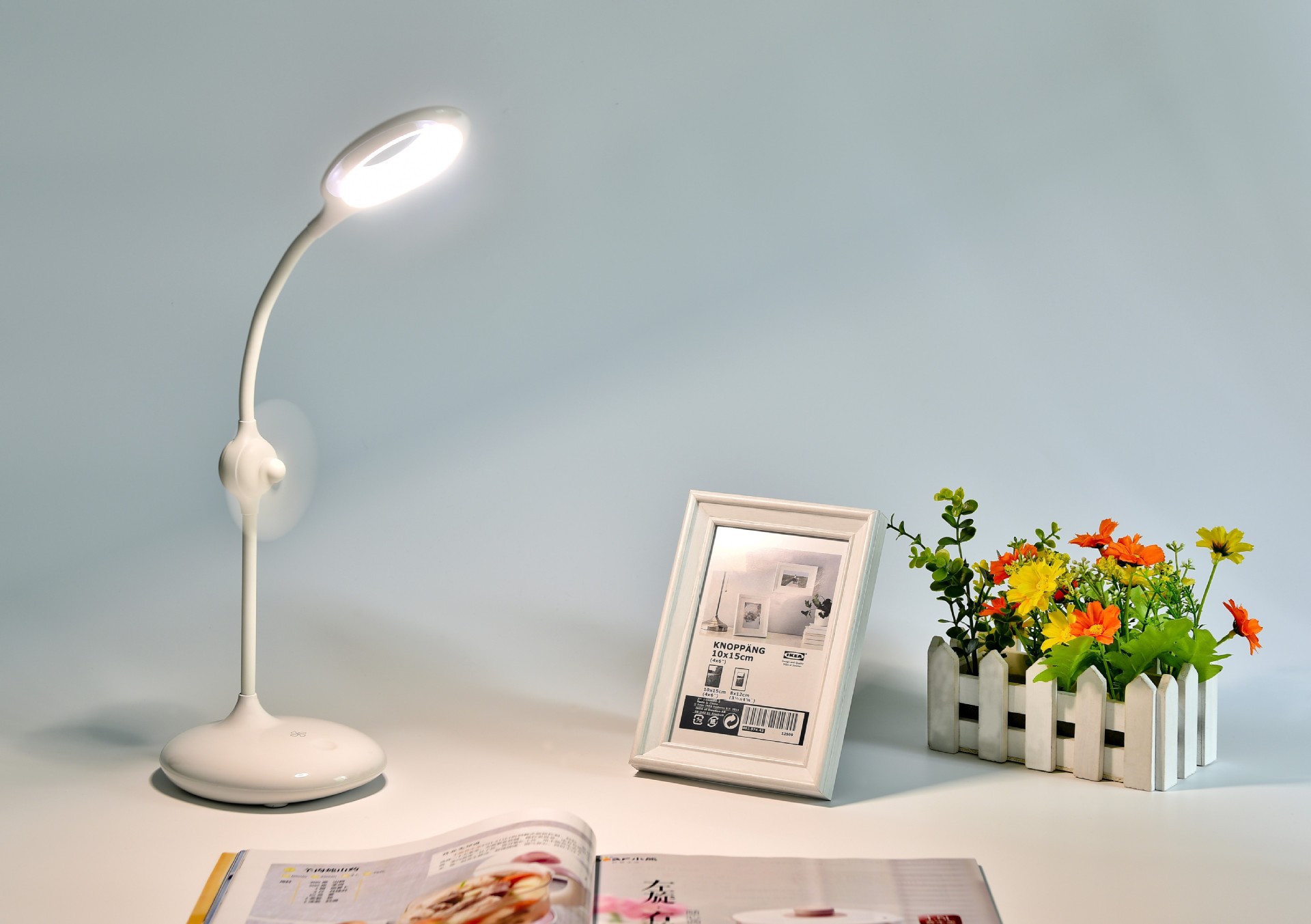 创意现代led风扇台灯调光阅读护眼灯