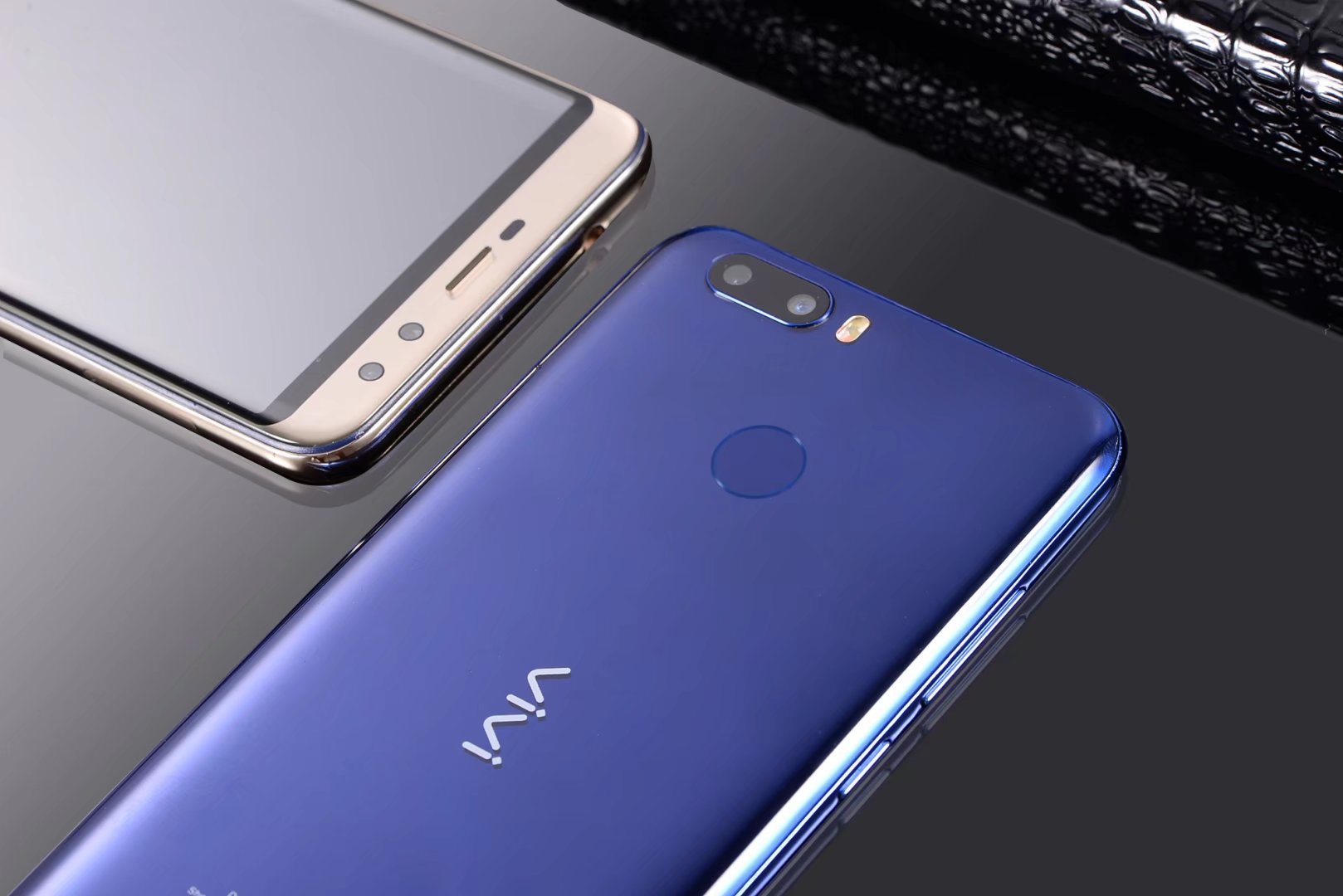 低价5.5寸曲屏智能手机全网通4g全面屏八核人脸解锁时尚商务机