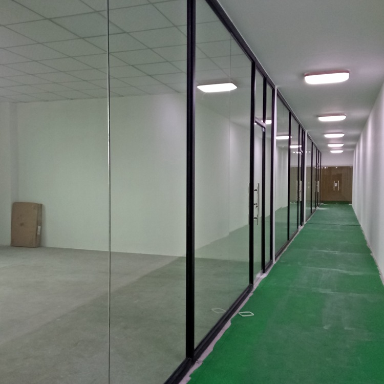 厂家专业安装钢化玻璃隔断墙不锈钢框玻璃隔断墙12mm厂房隔间装修