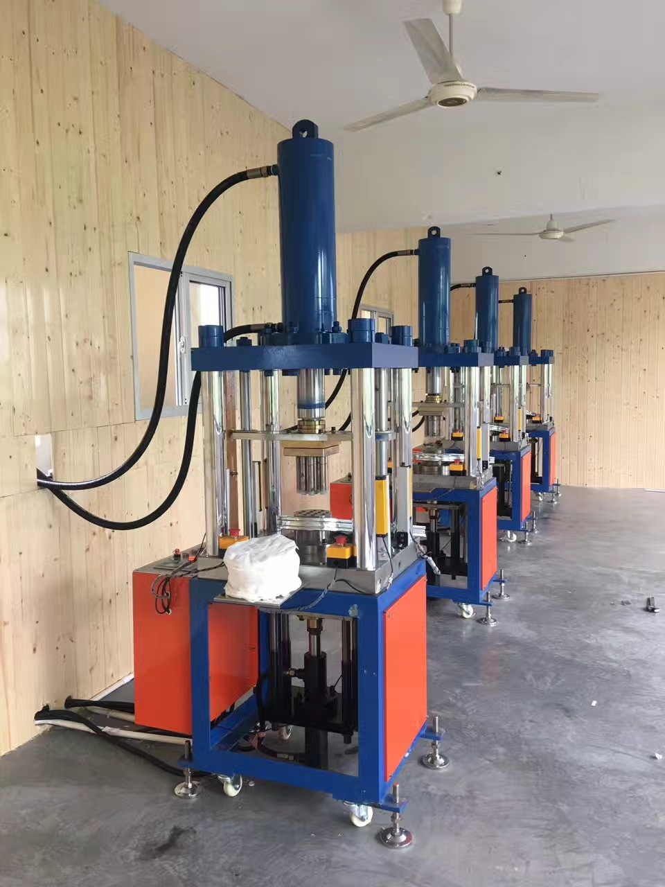 全自动压缩面膜快速成型用面膜压缩机 压缩毛巾机器