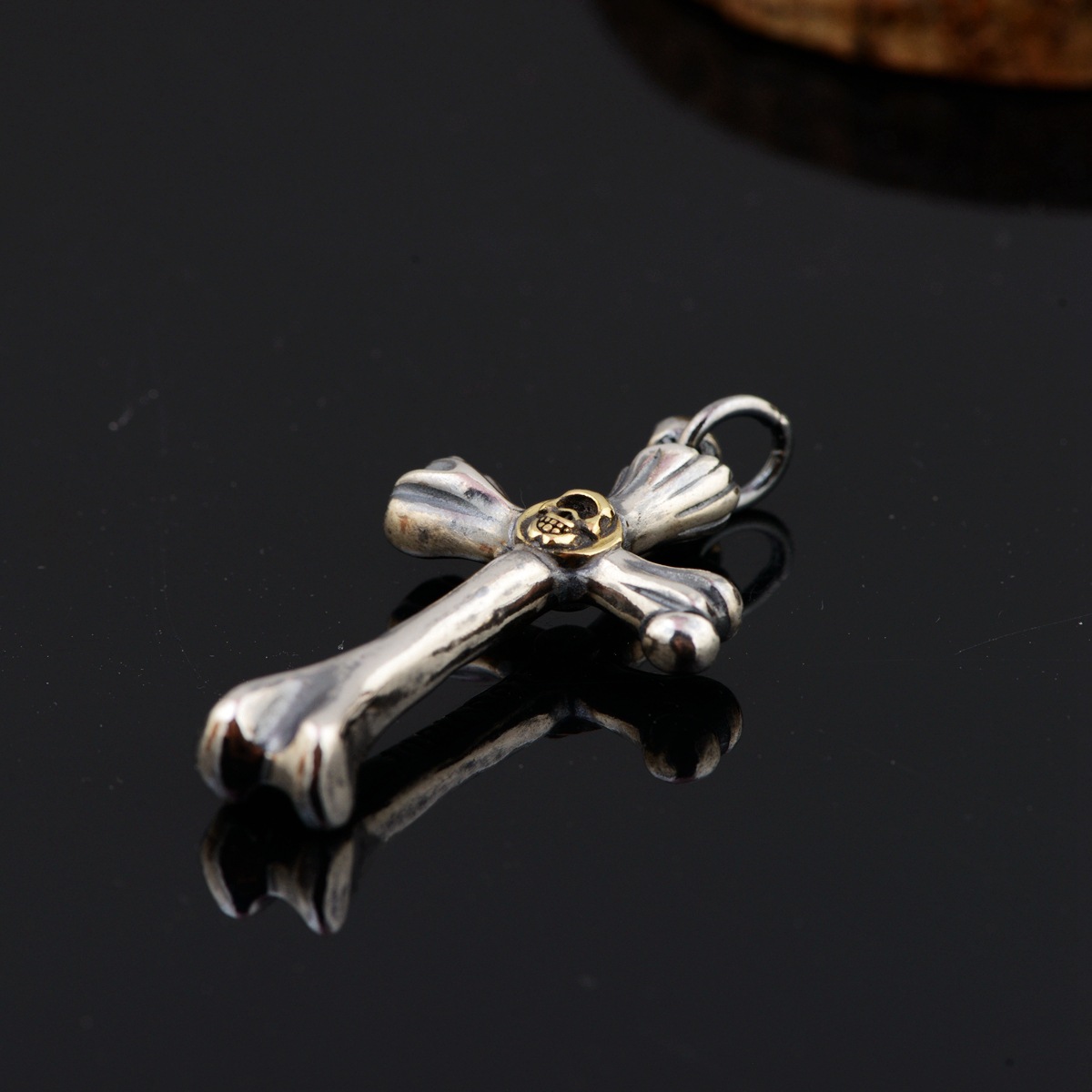 金鹿王 s925银复古泰银工艺项链坠 十字架骷髅骨头造型银吊坠批发