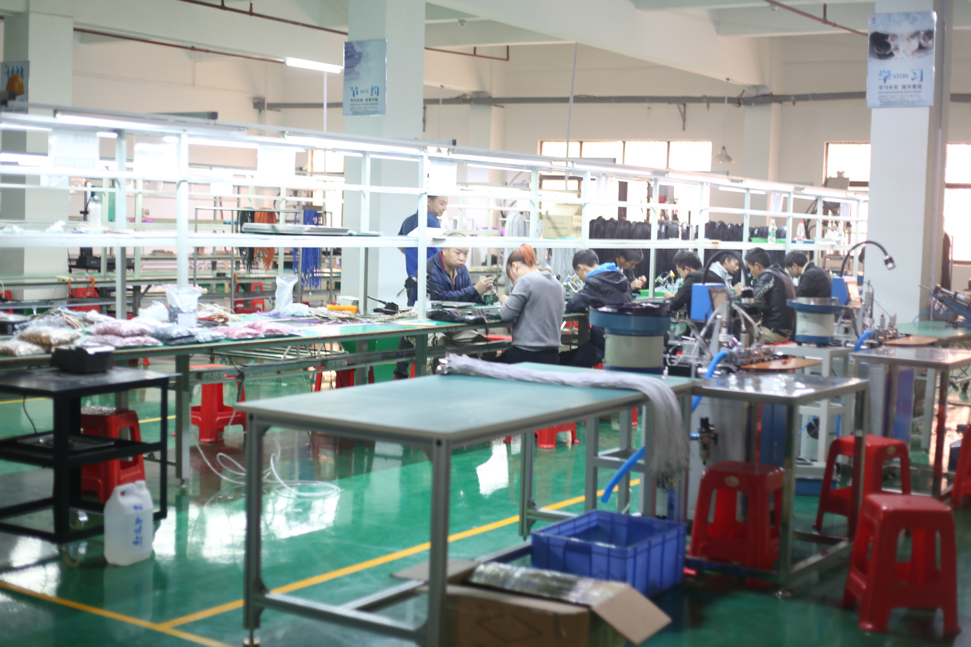 东莞viser厂家直销透明发光数据线安卓数据线智能手机充电线