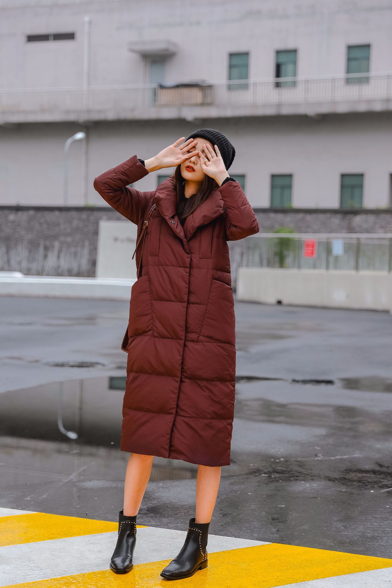 猪肝红羽绒服.17226