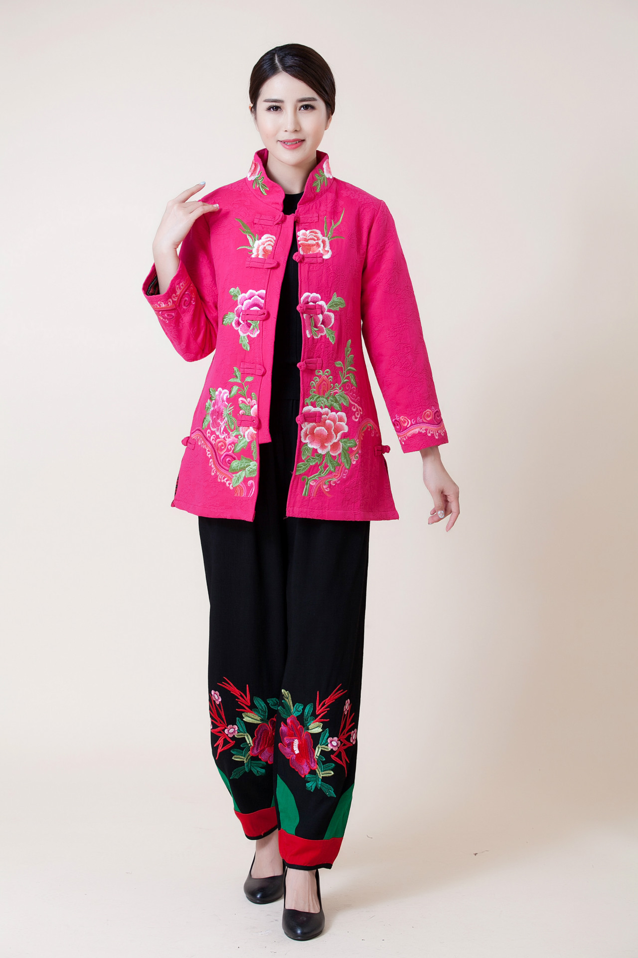 2017春季新款大码中老年女装唐装中式盘扣绣花立领婚庆上衣红黑色