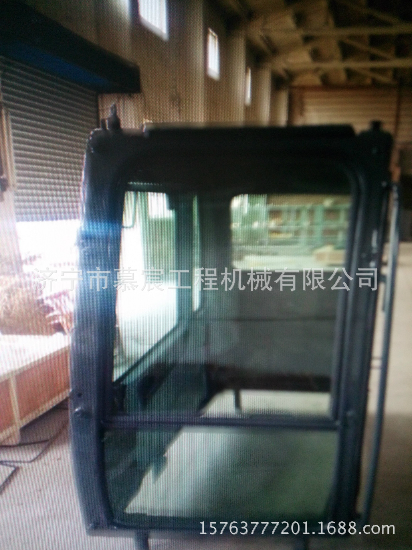 現(xiàn)代225-7駕駛室總成