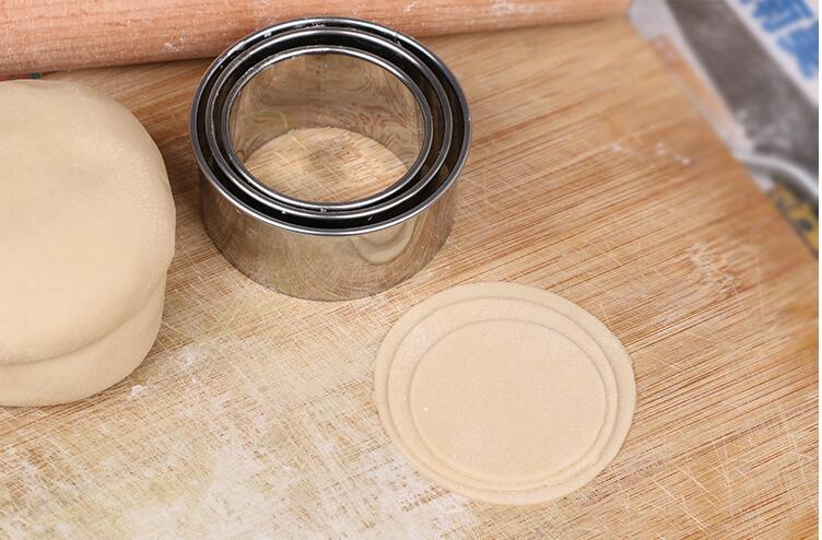 a2422不锈钢切饺子皮模具厨房馄饨饺子神器