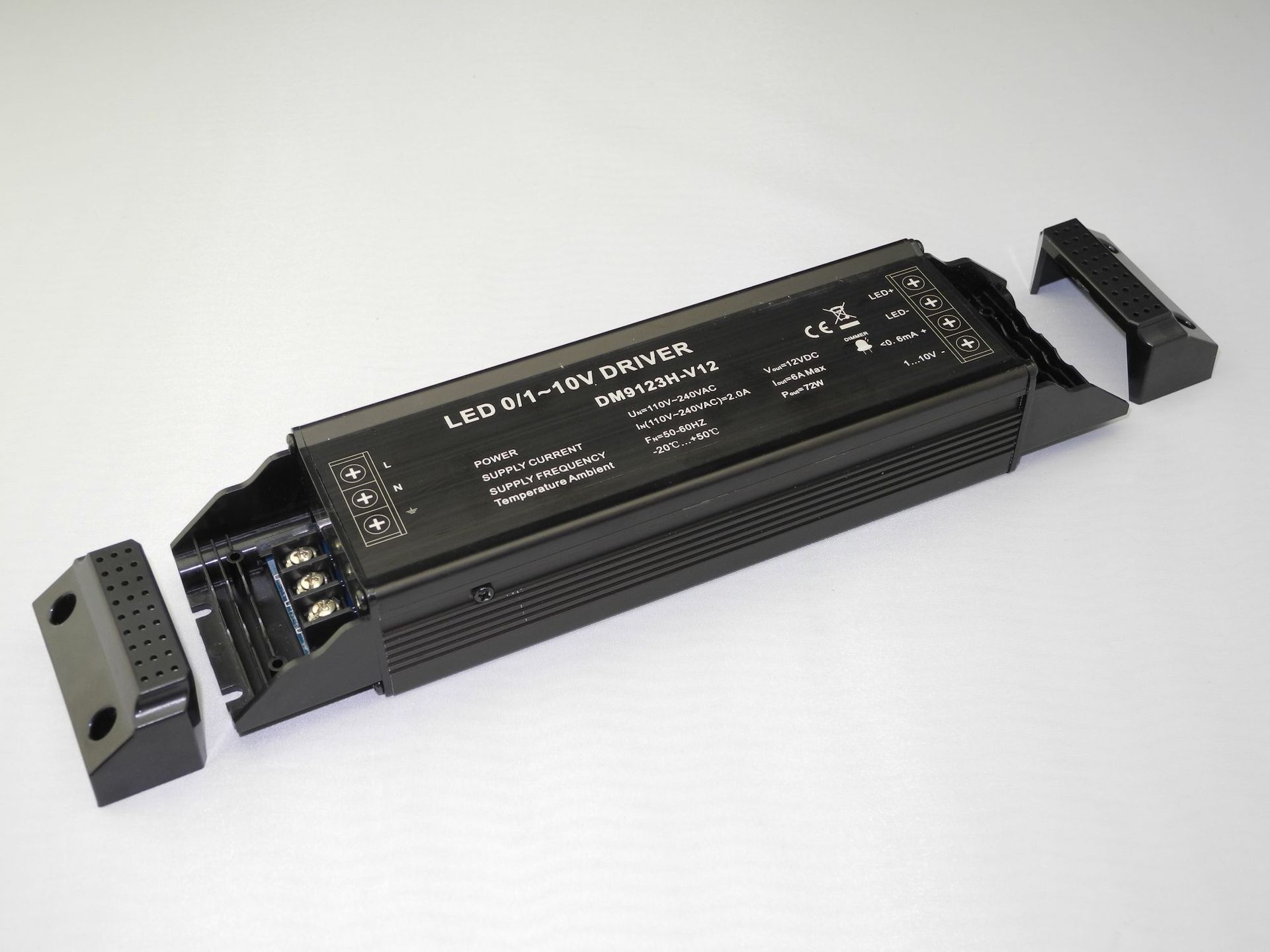 0-10v调光 1-10v驱动 调光器 72w 恒压1 2v/24v 上海极邦