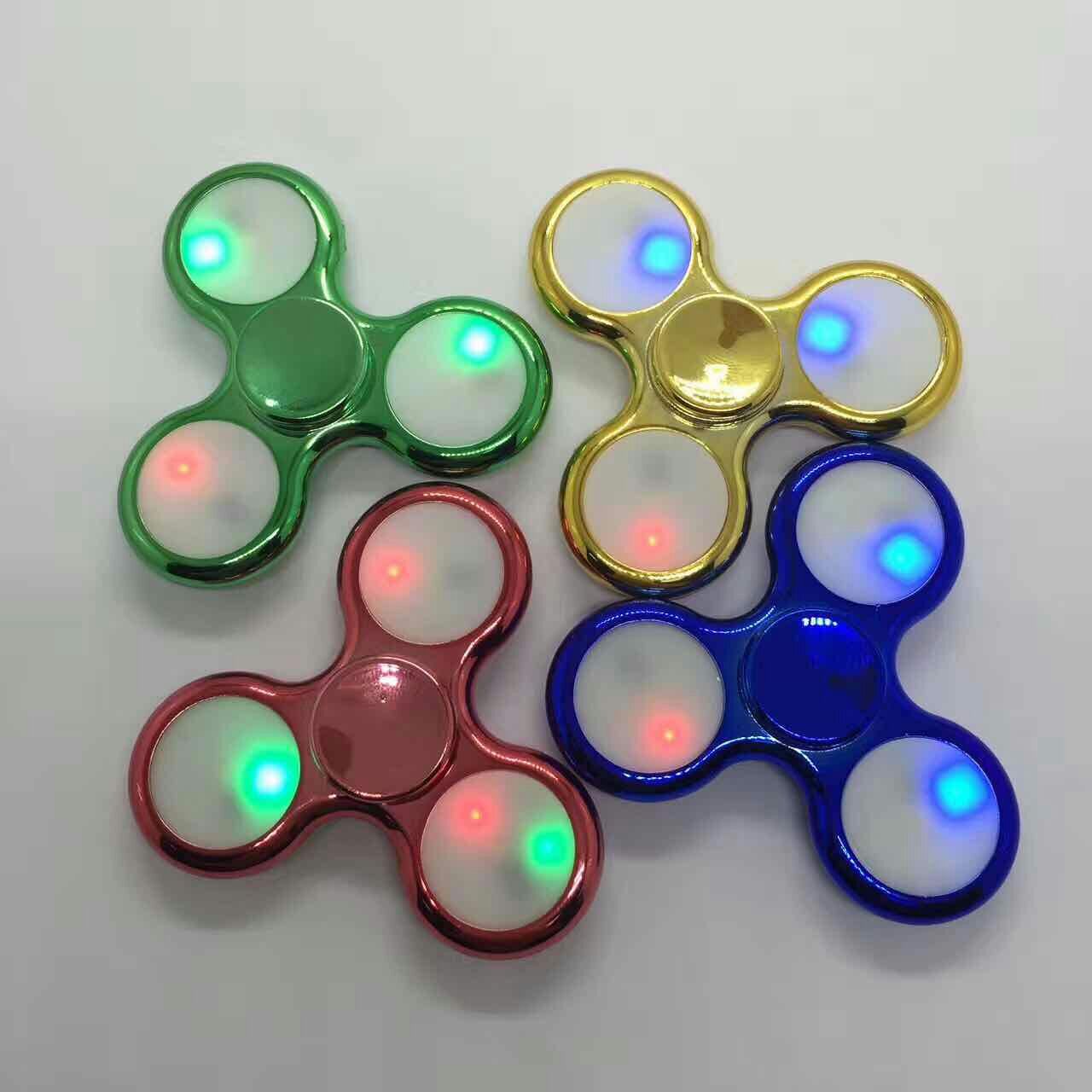 新款led发光指尖陀螺 普通/电镀三叶led带灯指尖陀螺 厂家直销