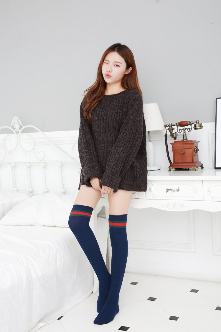 2017新款长筒袜红绿条纹过膝袜大腿袜全棉女秋冬日系半截学生厂家