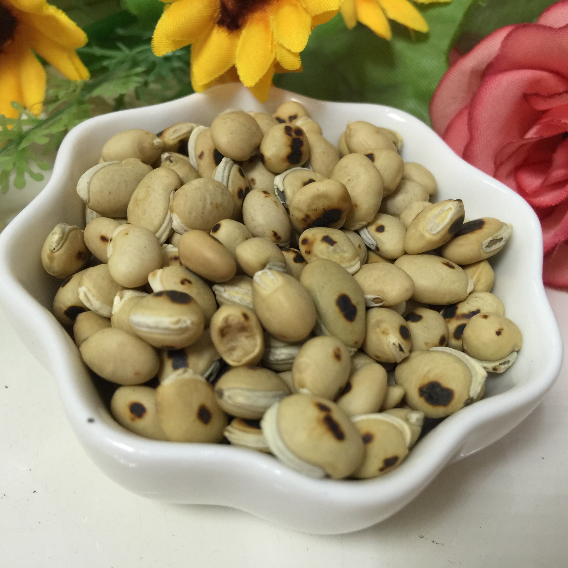 批发供应中药材无硫 白扁豆 炒白扁豆 诚信经营 实物图