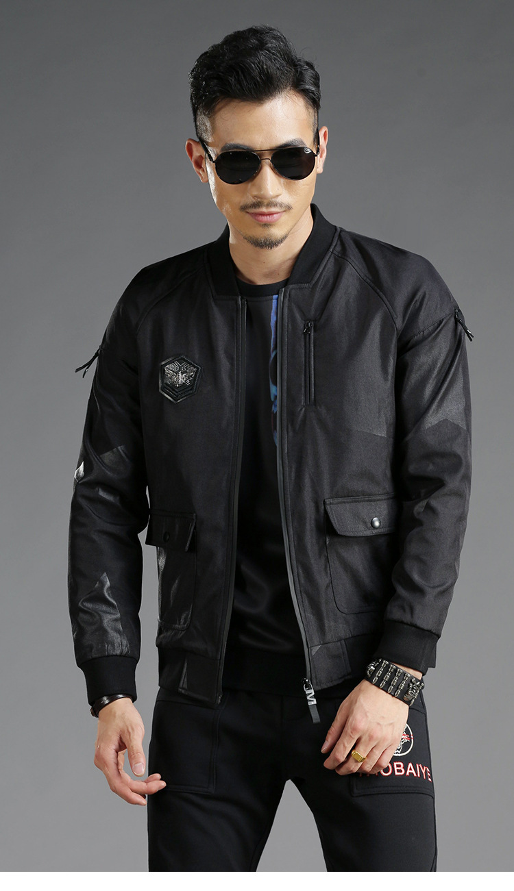 淘佰叶秋季欧美男士外套夹克男微章青年黑色修身休闲棒球服6819