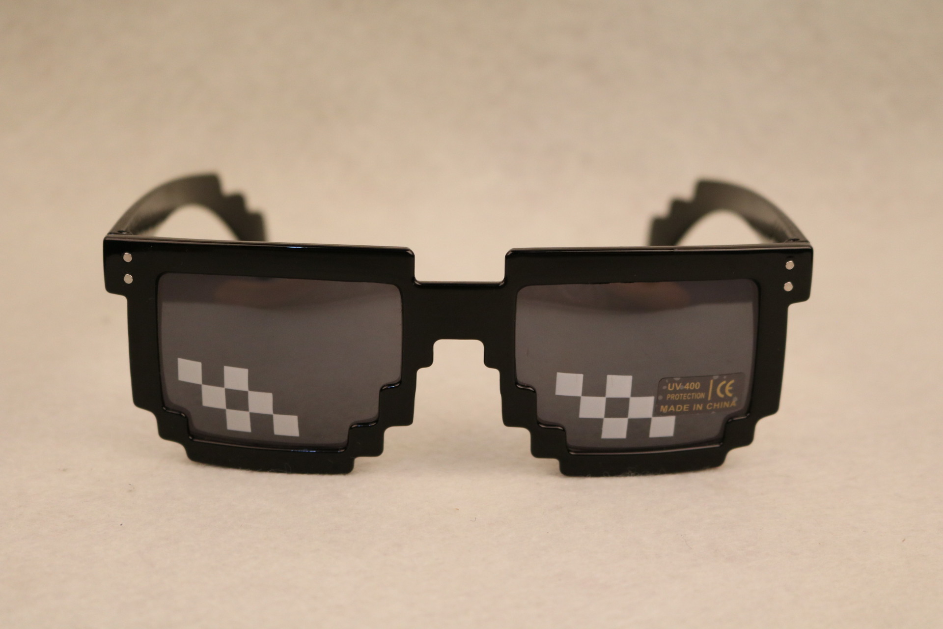 2018新款马赛克眼镜搞怪潮人米钉太阳眼镜方框复古墨镜太阳镜男女