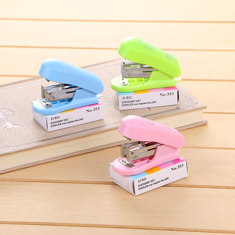 Creative Mini Stapler Cute Student Stationery Office Supplies Bookbinding Machine Staples for Free Set with Staple Remover