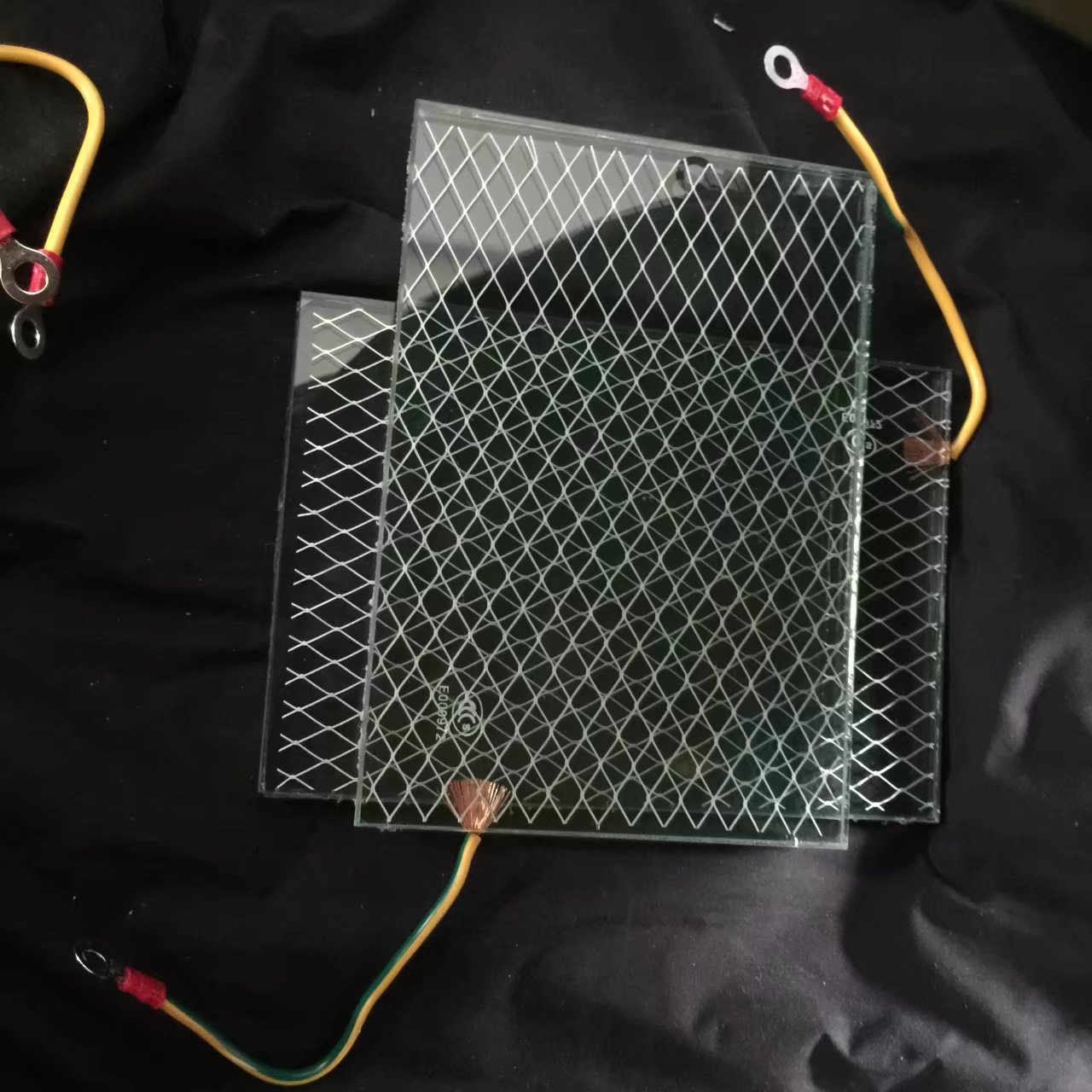 夹丝玻璃双层钢化夹胶夹丝娟玻璃艺术夹层玻璃防爆玻璃自销