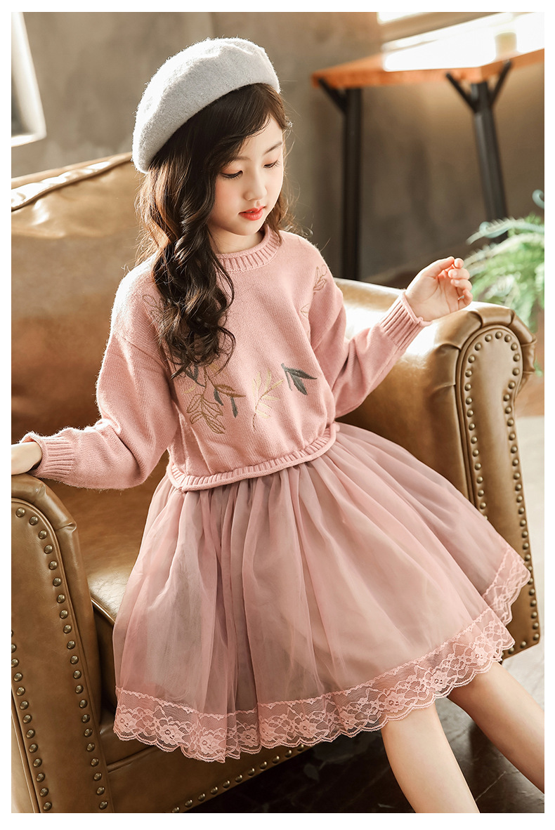 女童针织毛衣网纱裙淑女秋冬新款绣花裙子拼接款儿童长袖连衣裙厚