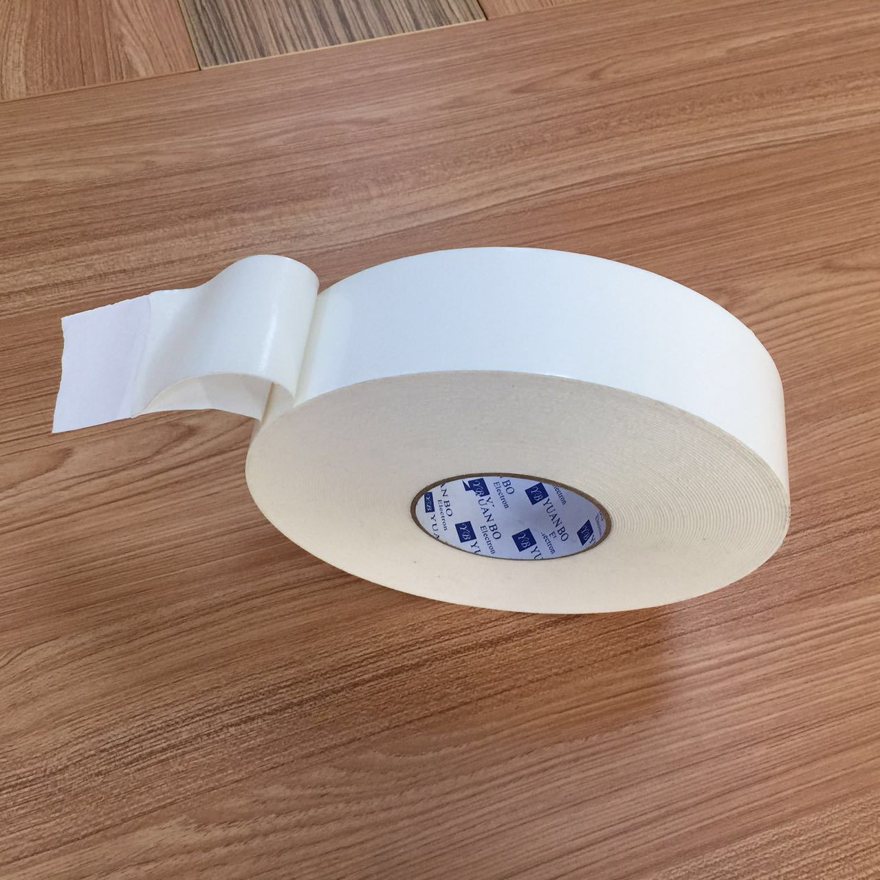 厂家直销白色pe泡棉双面胶带1mm厚高粘易撕贴无痕挂钩泡棉双面胶