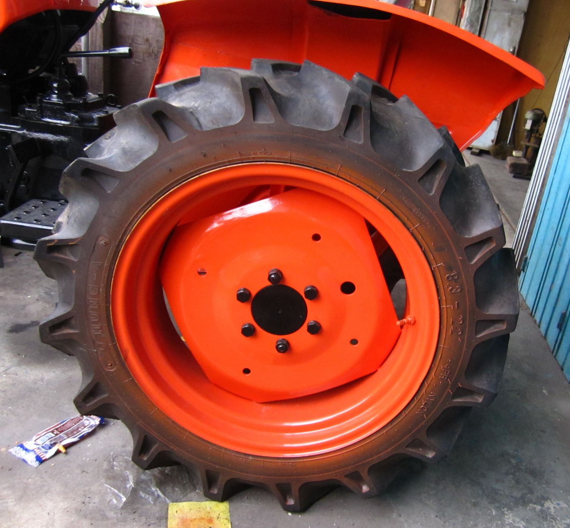 30-22 人字形 拖拉机轮胎 农用轮胎8.3-22