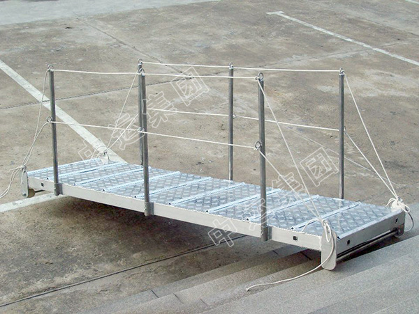 厂家铝质跳板,铝合金船用跳板标准尺寸,码头登船梯好用铝质跳板