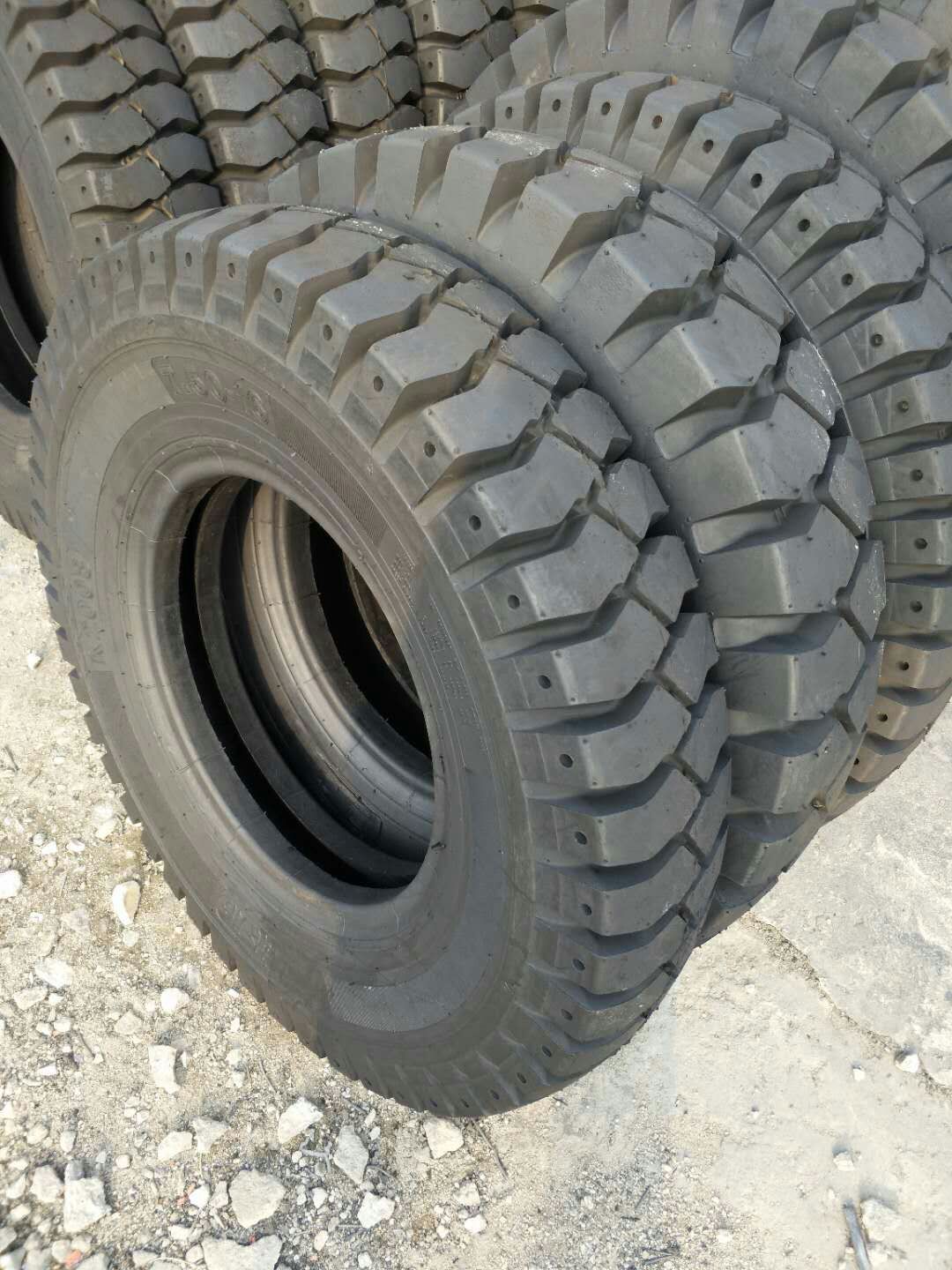 【厂家直销】货车轮胎 750-16 越野花纹 轻卡轮胎 矿山载重轮胎