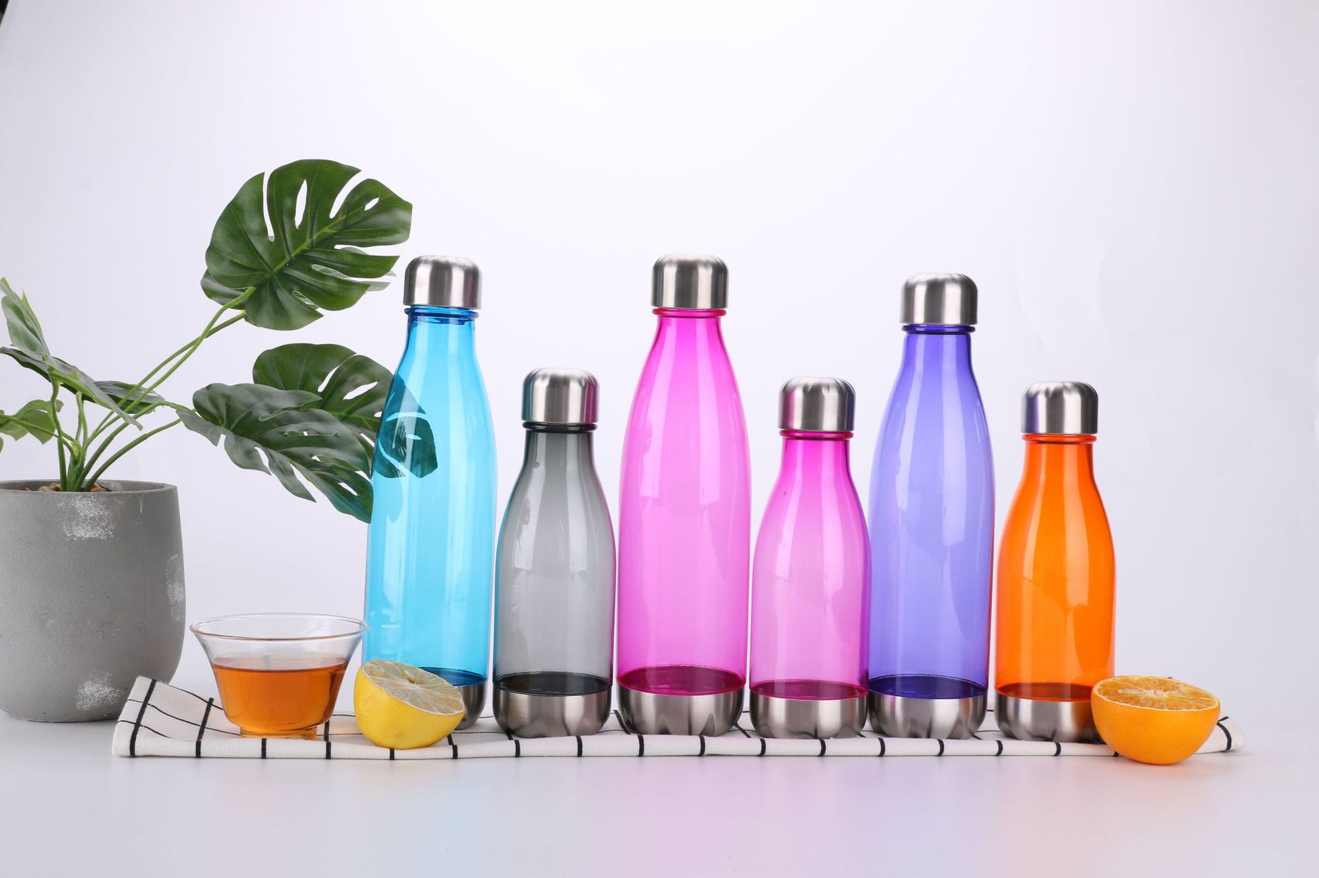 新款塑料可乐瓶 tritan材质太空水杯 不锈钢盖汽水瓶子可乐礼品杯