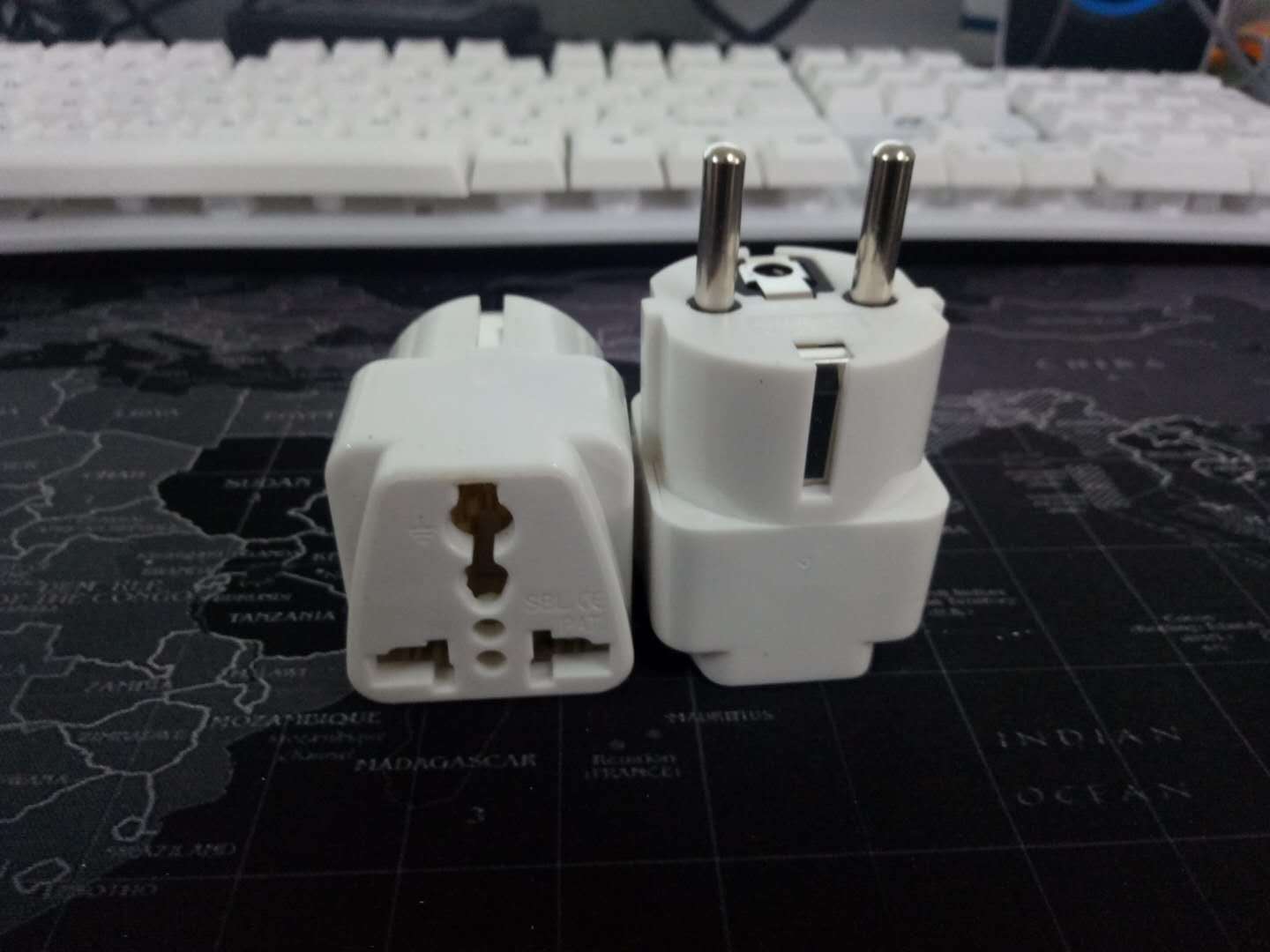 欧规德标转多旅游转换插头 越南标转接插头 德规电源插头