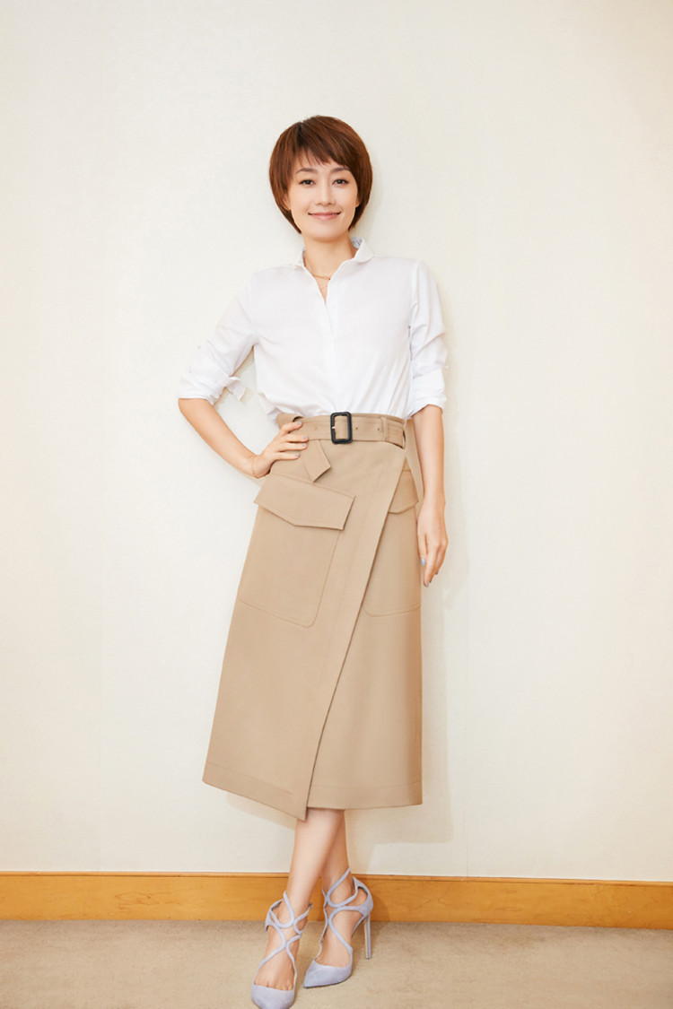 2020秋季新款女套装马伊琍明星同款长袖衬衫百搭卡其色高腰半身裙