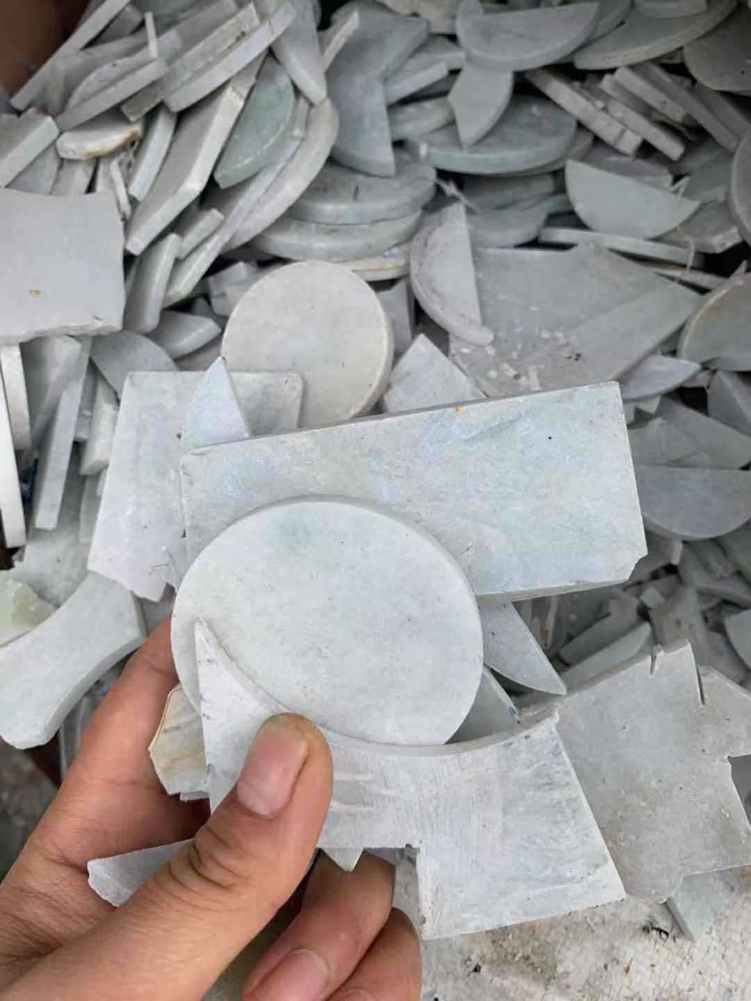 厂家批发缅甸翡翠原石毛料 玉石碎料公斤料明料厂家加工定制logo