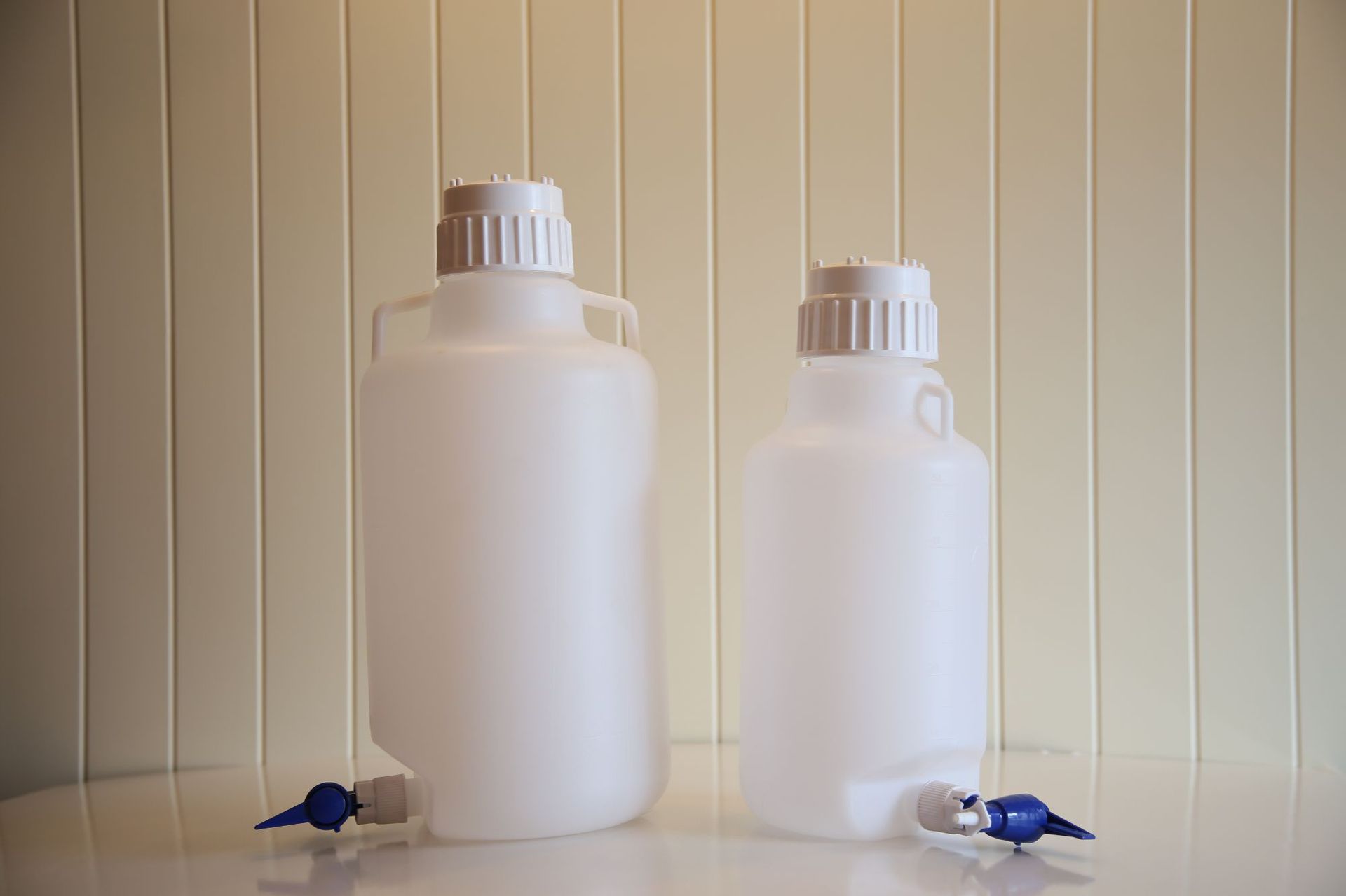 厂家供应 优质下水瓶 5l下水瓶 塑料下口瓶 塑料龙头瓶 量大优惠