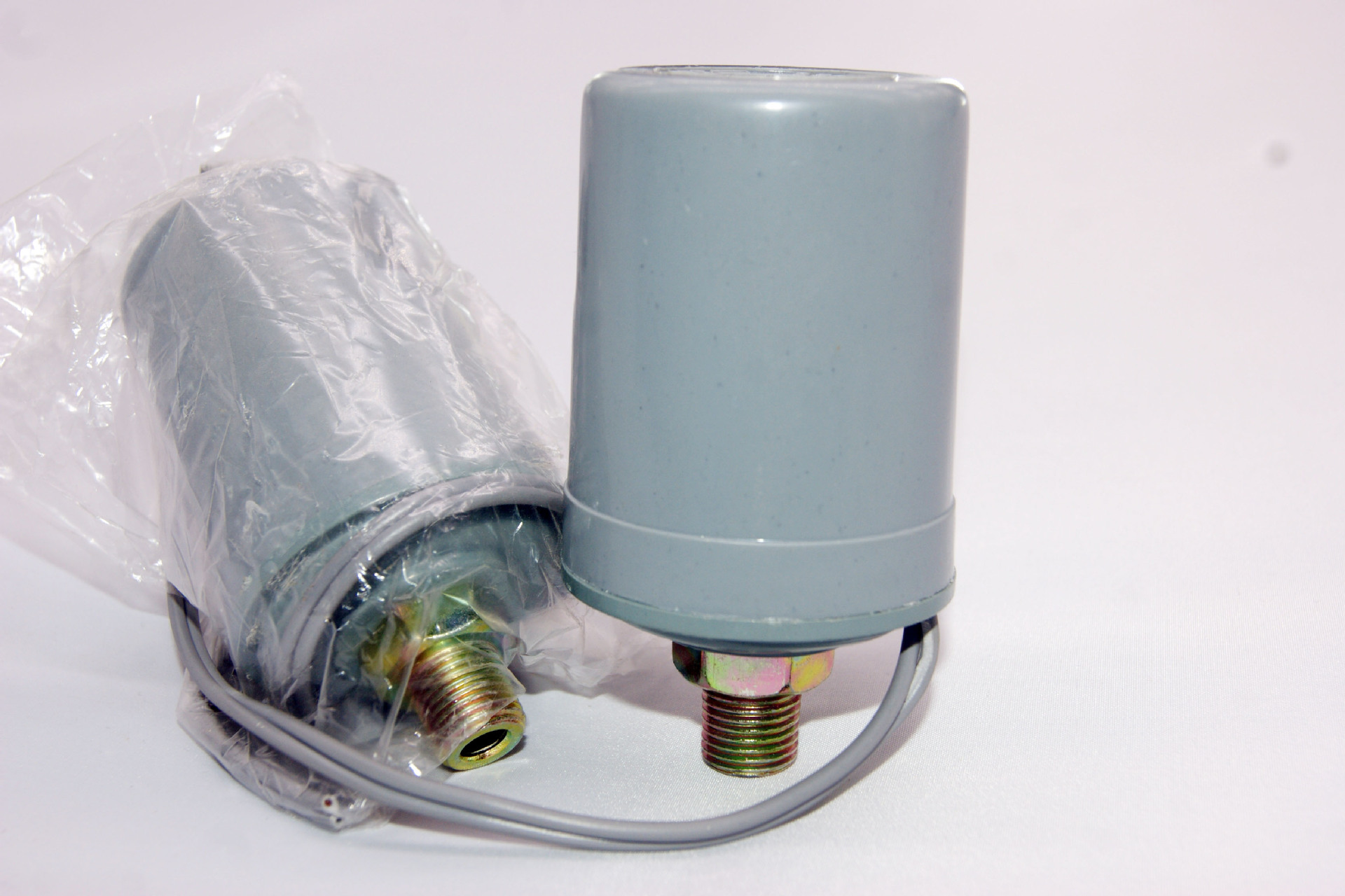 压力开关水泵配件自吸泵压力开关家用自吸泵压力控制器