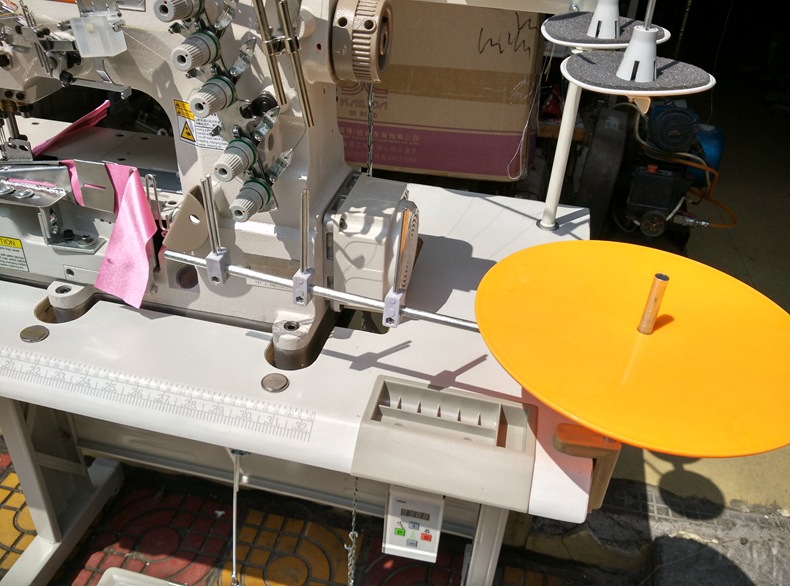 工厂热销批发缝纫设备500毛毯包边机 地毯包边机 厚料机 包缝机