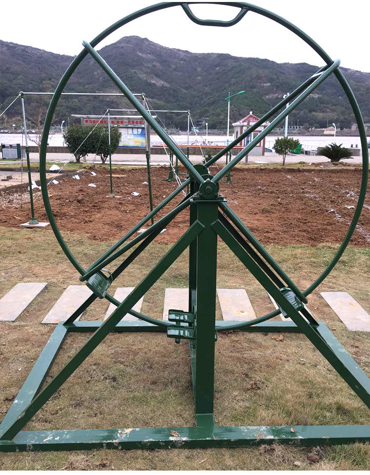部队训练攀爬架旋梯体能运动训练浪木滚轮军事训练体育用品批发