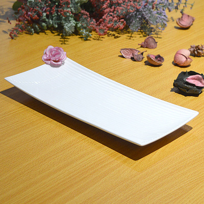 西餐厅陶瓷盘子白色长方形点心摆盘浮线酒店陶瓷餐具定制logo