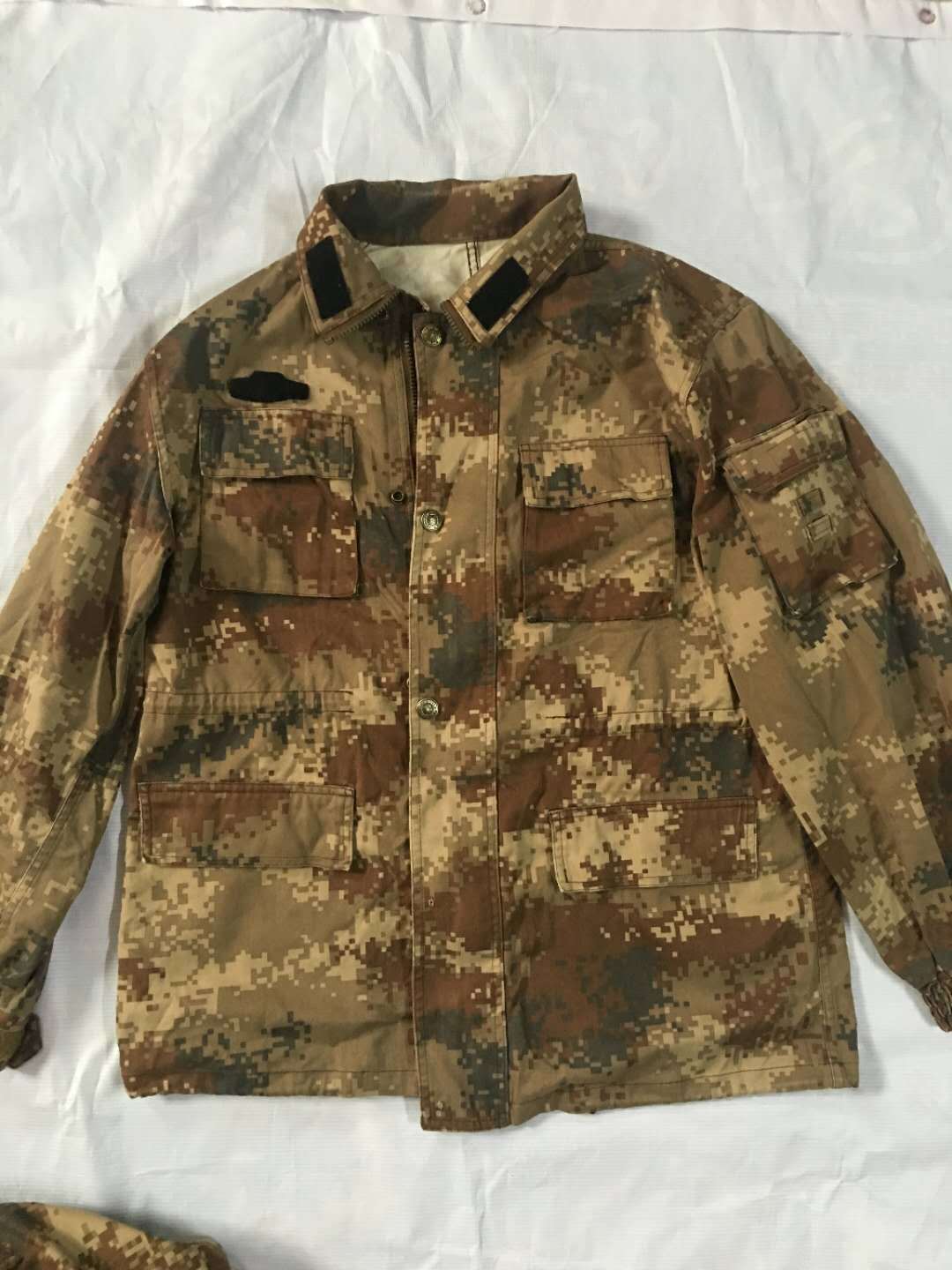 荒漠迷彩服 军迷服 作训服 劲爆讲价17元一套