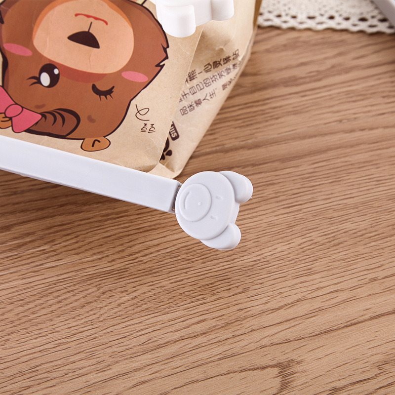 Plastic Japanese Bear Sealing Clip High Quality Thickened Sealing Clip Tea Snack Bag Clip Sealing Rods 0755-2