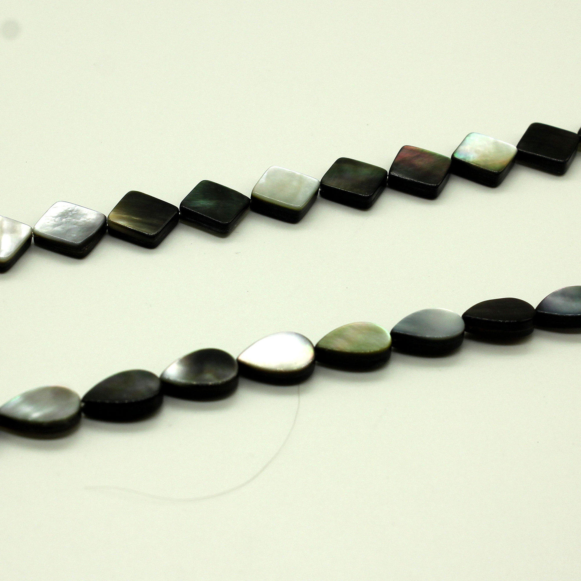 天然黑蝶贝黑贝水滴直孔半成品贝壳配件批发耳环项链手链配件