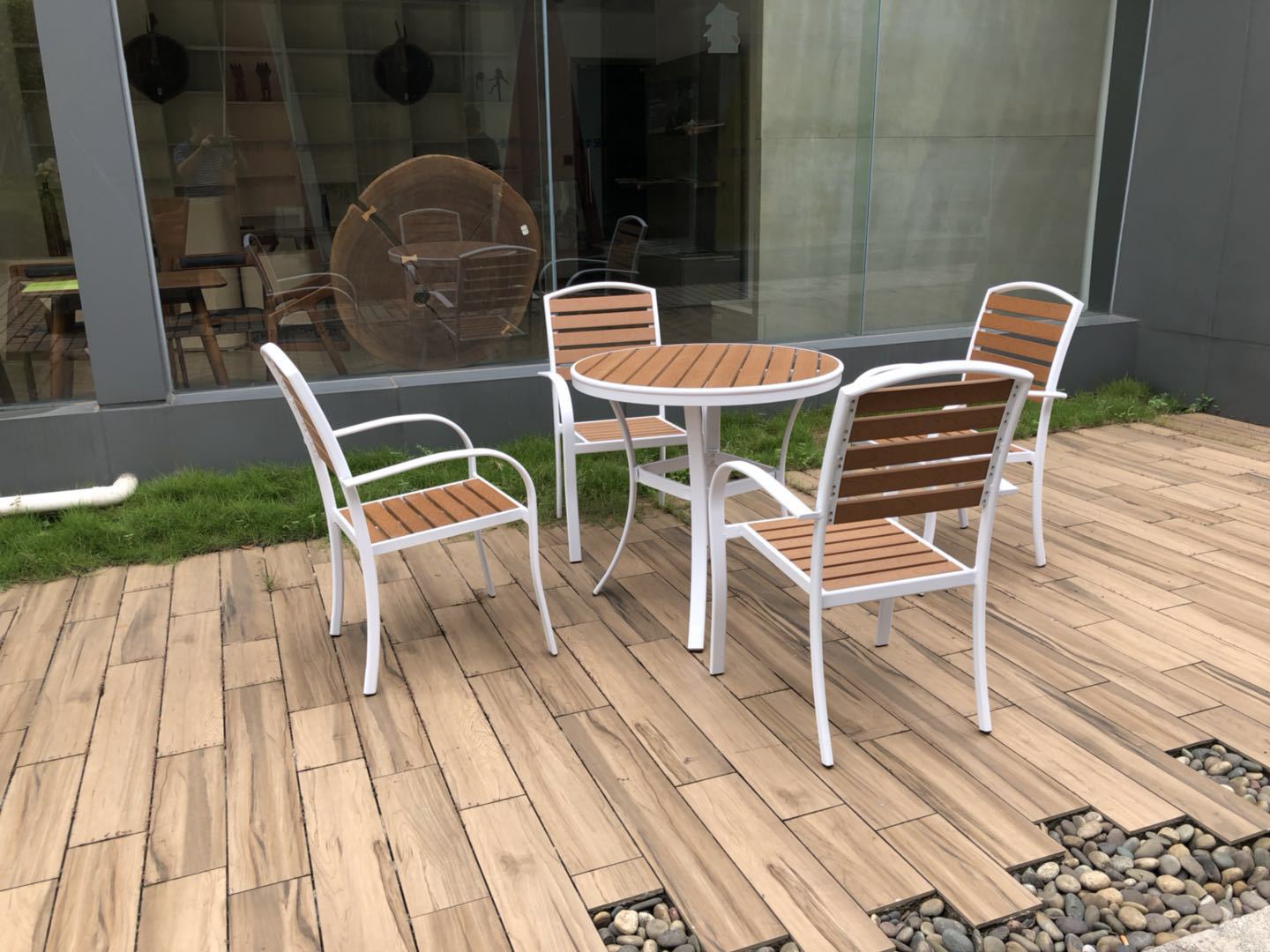 户外家具桌椅咖啡厅户外圆桌防腐朔木桌椅阳台桌椅厂家直销